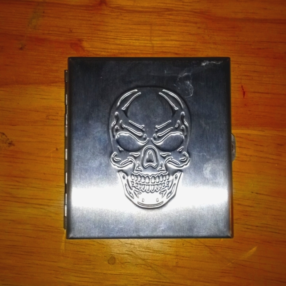 Stainless Steel Cigarette/Card Holder